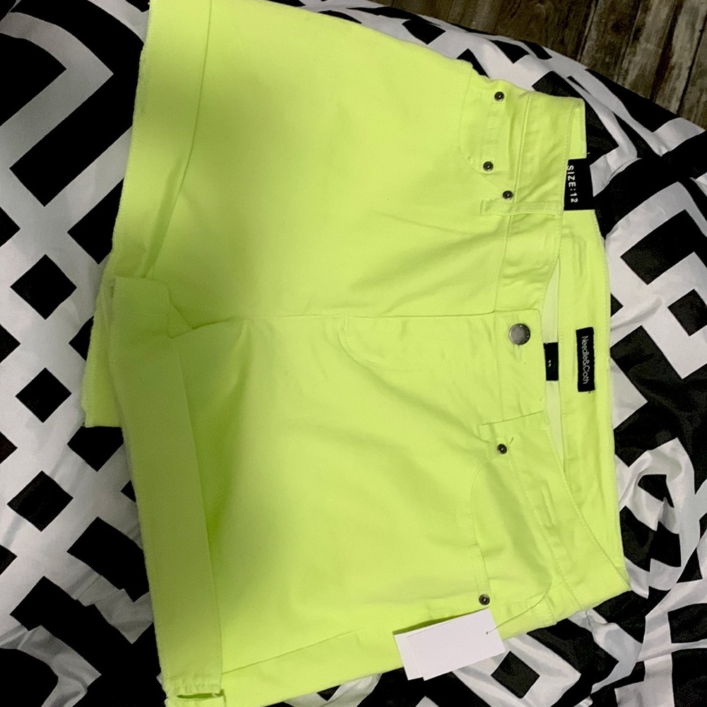 it’s brand new. my mom got it for me a couple months ago and i never used it